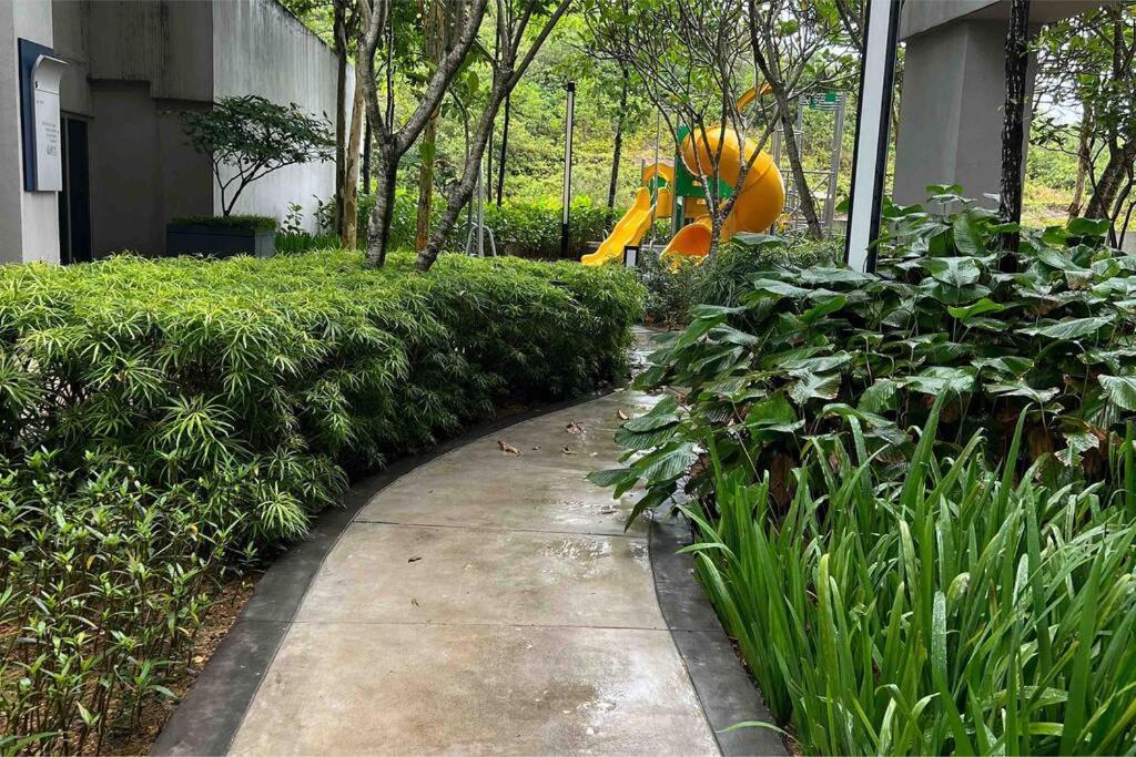 Meridinmedini Familytrip 5Min To Legoland By Vdo Homestay Nusajaya  Esterno foto